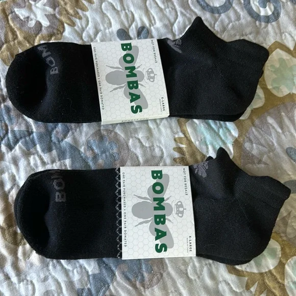2 Pairs Bombas Sneaker Socks X-Large - Picture 2 of 6